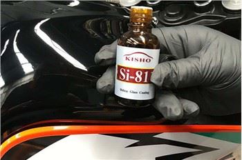 Auto maalattu uudelleen ja sitten keraaminen pinnoite